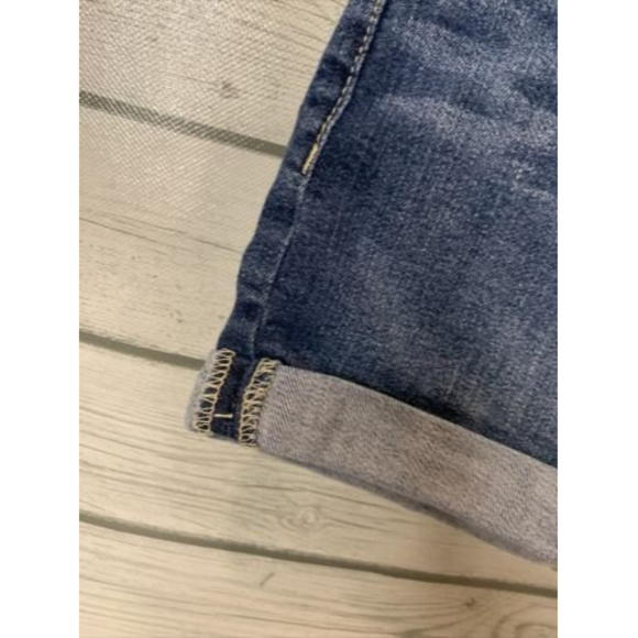 LC Lauren Conrad Womens Jean Shorts Size 6 mid rise Med Wash Cuffed Short Shorts - Picture 5 of 12
